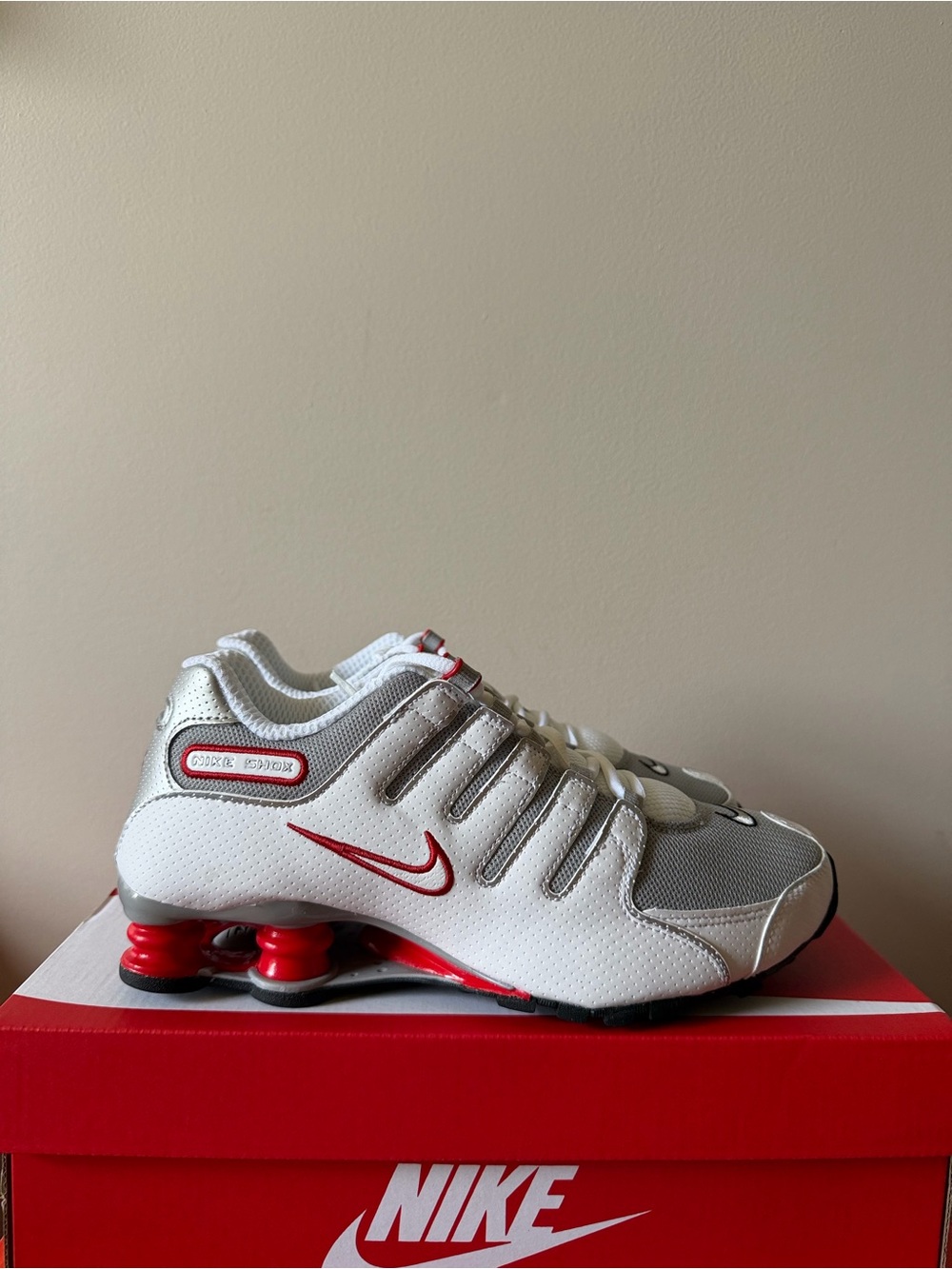 Nike Shox NZ White Metallic Silver 378341-104 Men’s Size 10